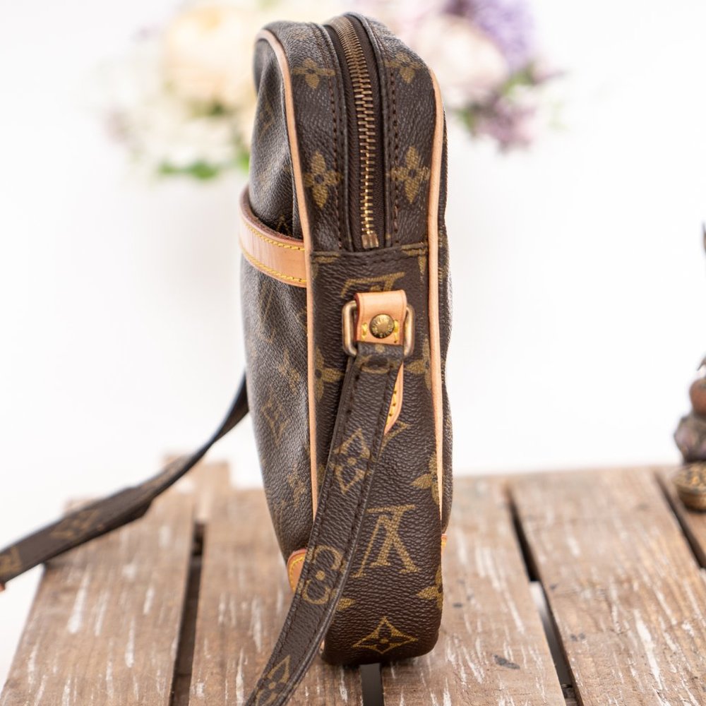 ✅Authentic ✅LOUIS VUITTON Danube Crossbody - Picture 13 of 13